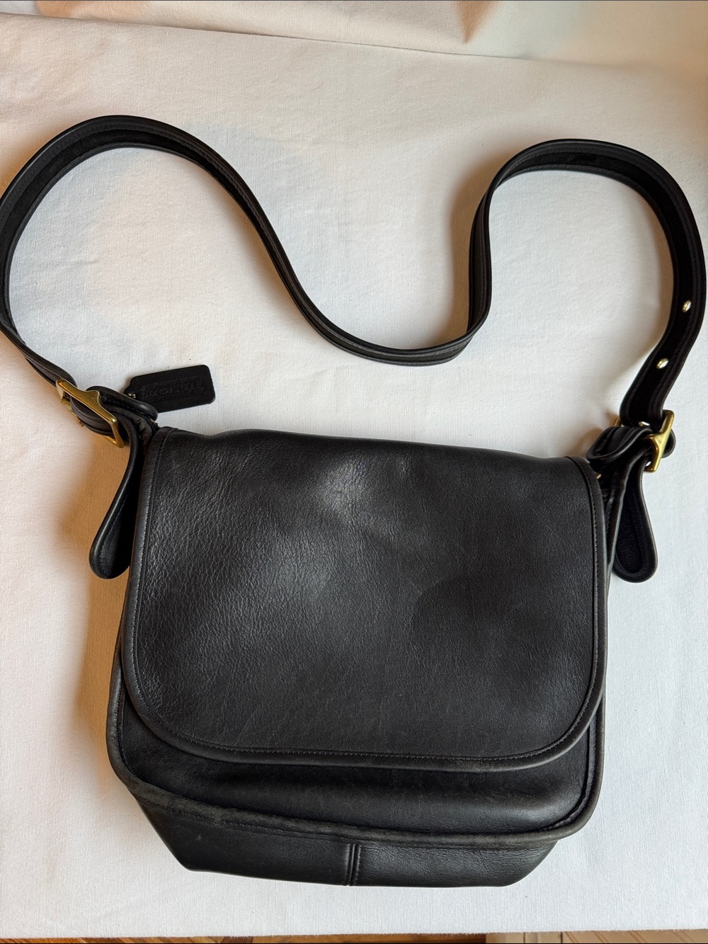 Vintage Coach 9951 Black Leather Crossbody Bag
